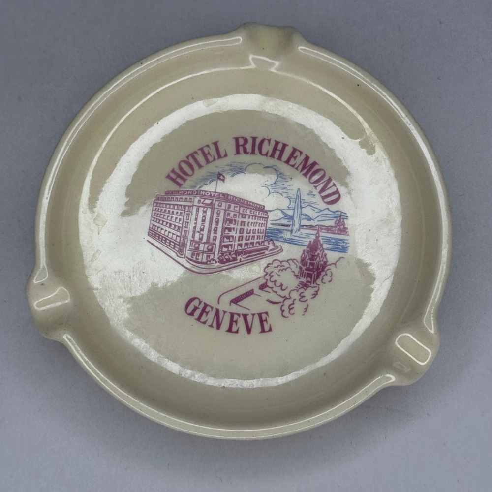 Vintage Hotel Richemond‎ Geneve Ceramic Ashtray Switzerland Souvenir Cream Red